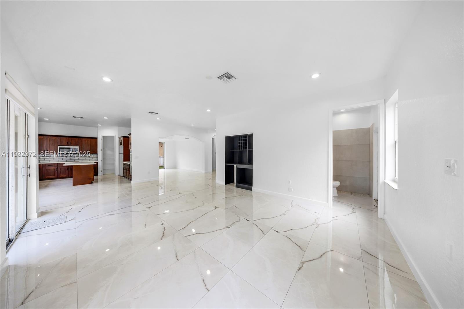 19371 Southwest 30th Street Miramar, FL 33029 - Photo 11 of 59