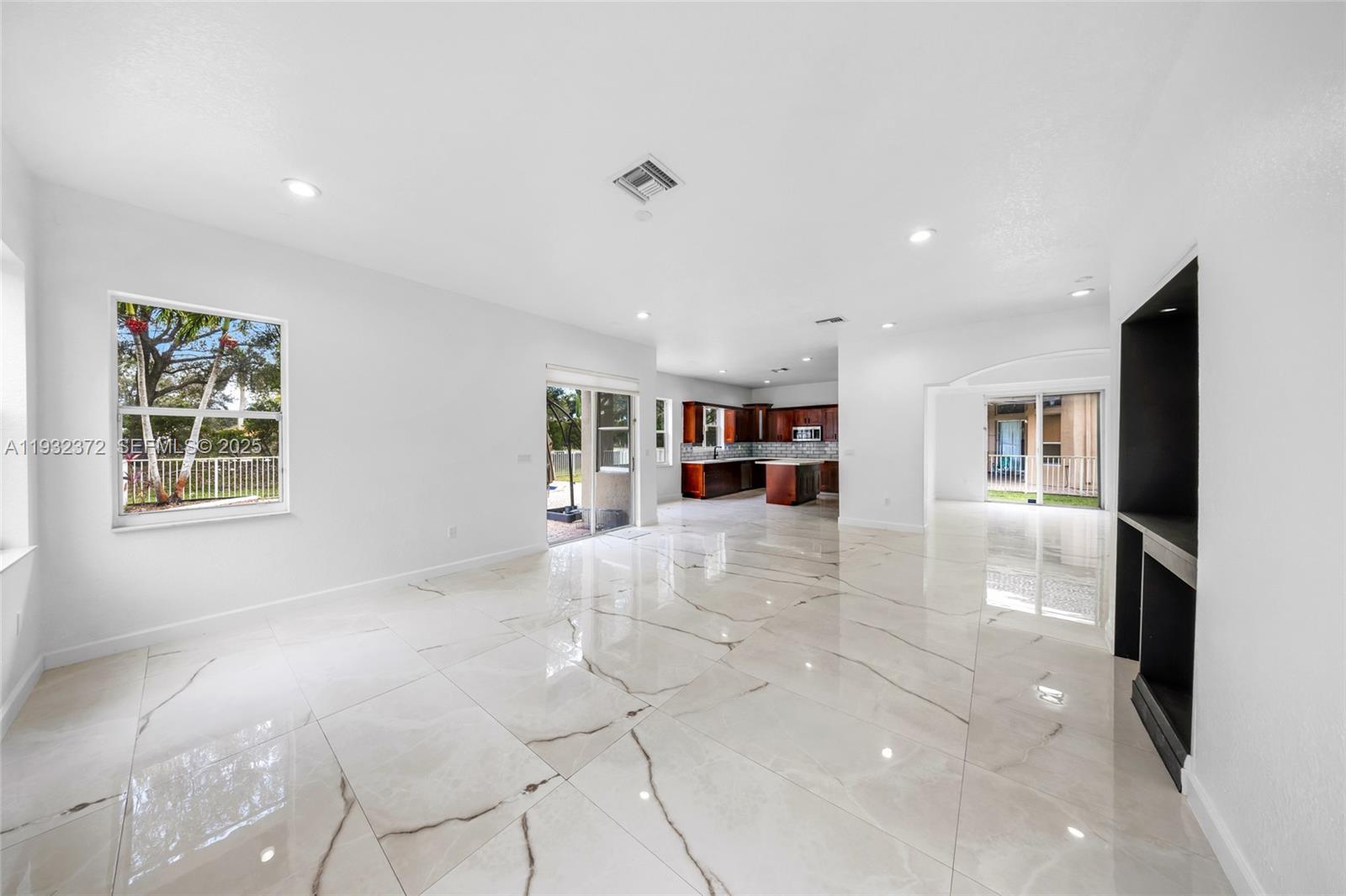 19371 Southwest 30th Street Miramar, FL 33029 - Photo 12 of 59