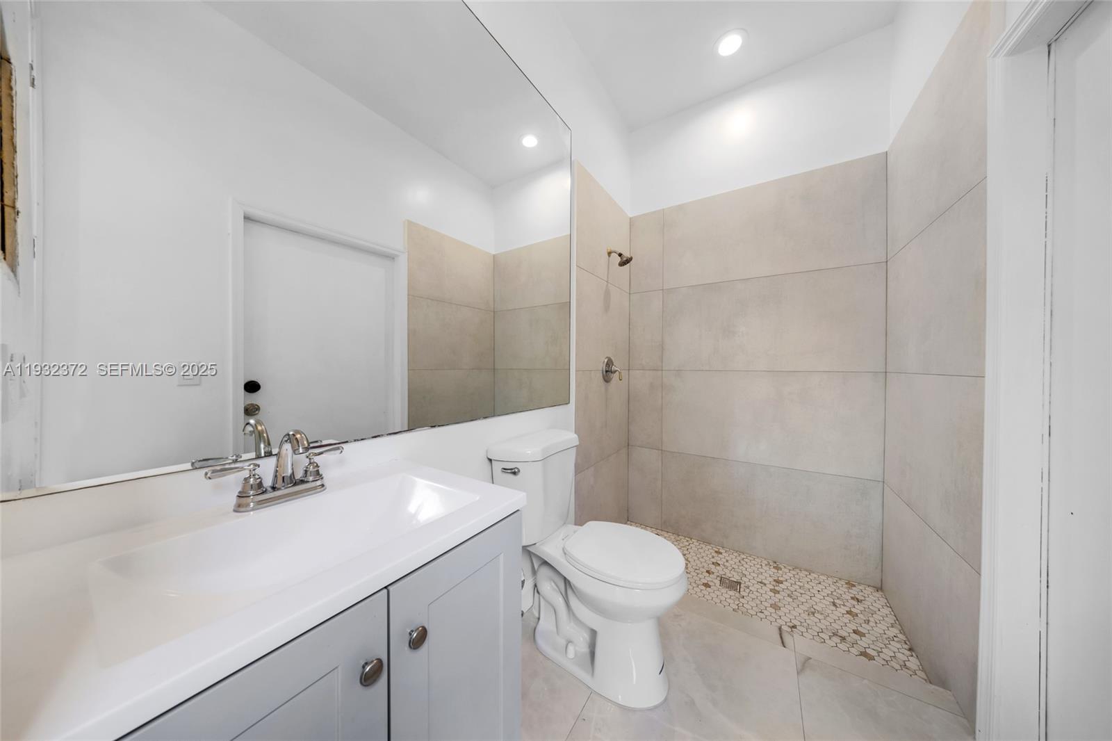 19371 Southwest 30th Street Miramar, FL 33029 - Photo 14 of 59