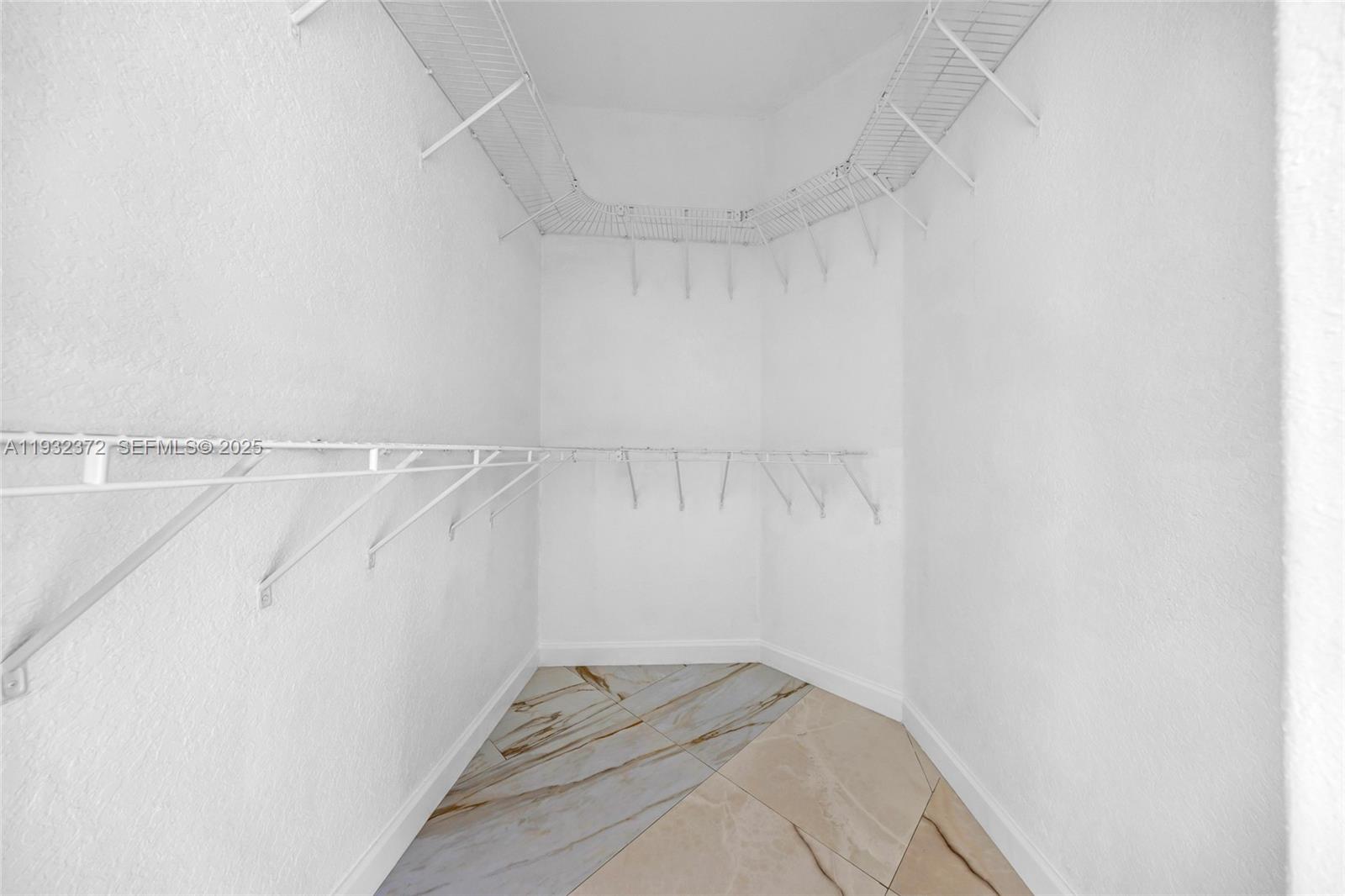 19371 Southwest 30th Street Miramar, FL 33029 - Photo 39 of 59