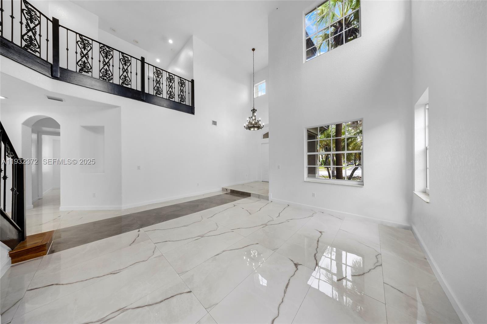 19371 Southwest 30th Street Miramar, FL 33029 - Photo 5 of 59