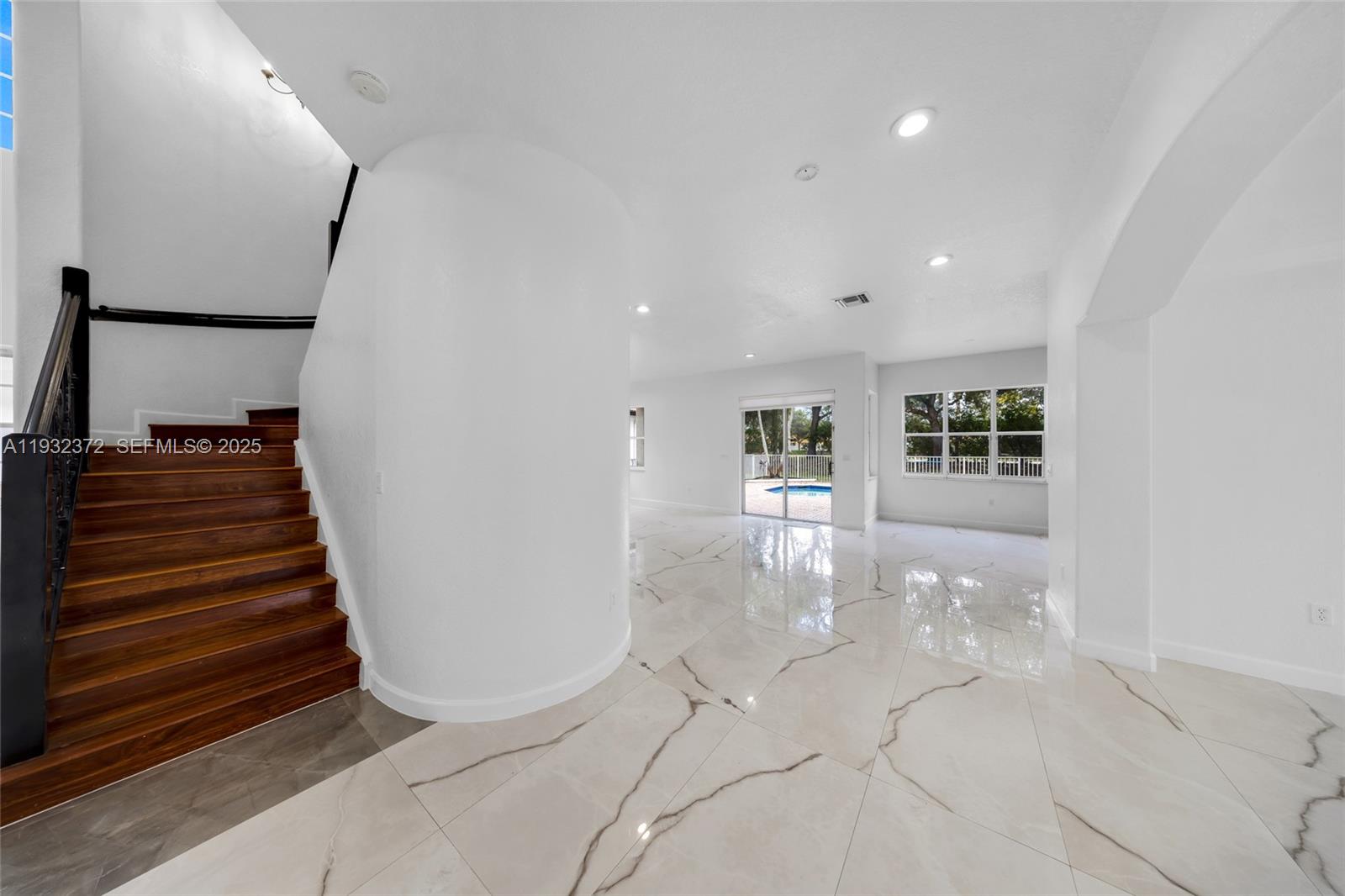 19371 Southwest 30th Street Miramar, FL 33029 - Photo 6 of 59