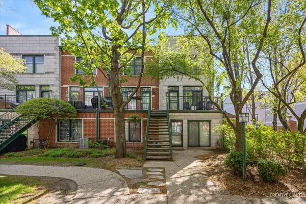 $595,500 | 1812 South Federal Street, Unit 36, Chicago, IL 60616
