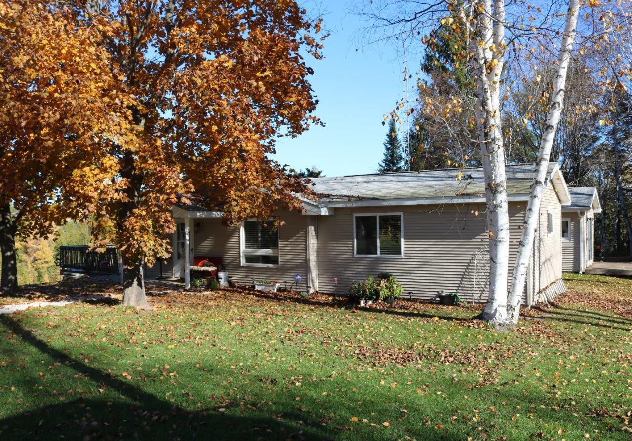 3748 River Rest Road Cheboygan, MI 49721 - Photo 2 of 16 Gallery Image 2