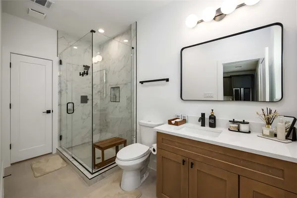 $6,000 | 3028 Lamar Street, Houston, TX 77003