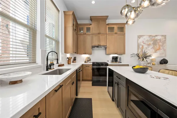 $6,000 | 3028 Lamar Street, Houston, TX 77003