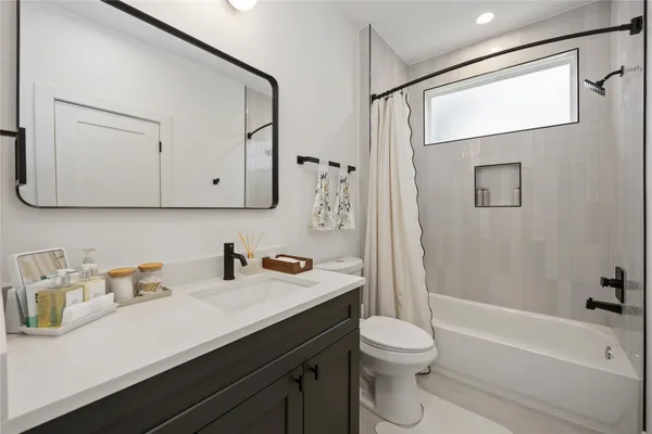 $6,000 | 3028 Lamar Street, Houston, TX 77003