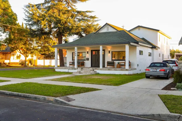 $1,245,000 | 1900 West 41st Street, Los Angeles, CA 90062