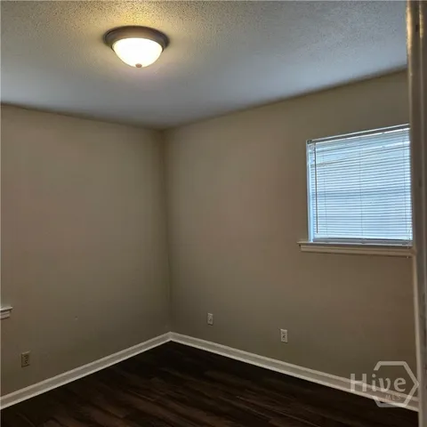 $1,300 | 4407 Caroline Drive, Unit C, Savannah, GA 31404