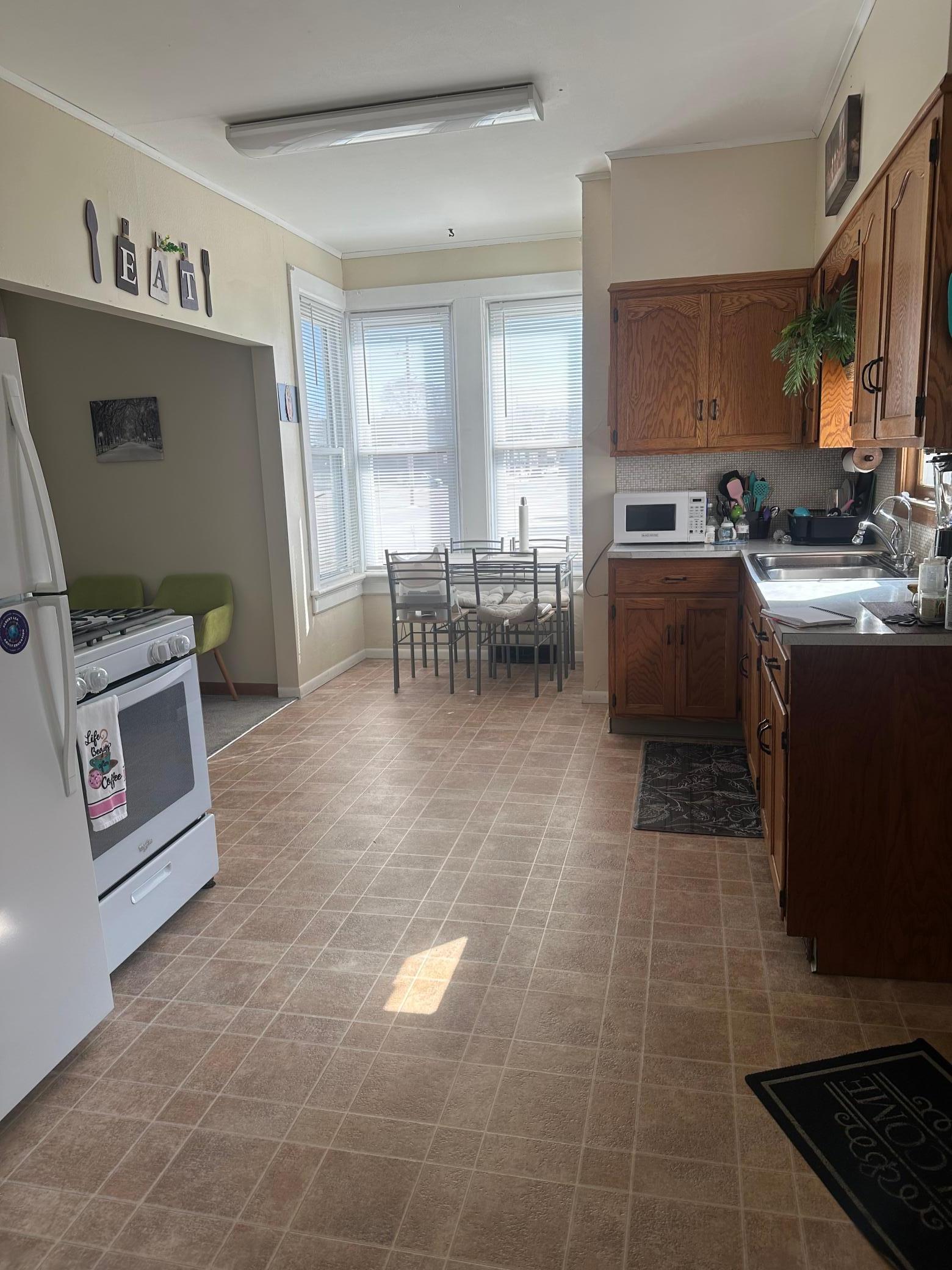 640 Marshall Street Albert Lea, MN 56007 - Photo 2 of 19