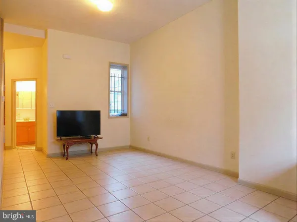 $2,500 | 2142 North Carlisle Street, Philadelphia, PA 19121