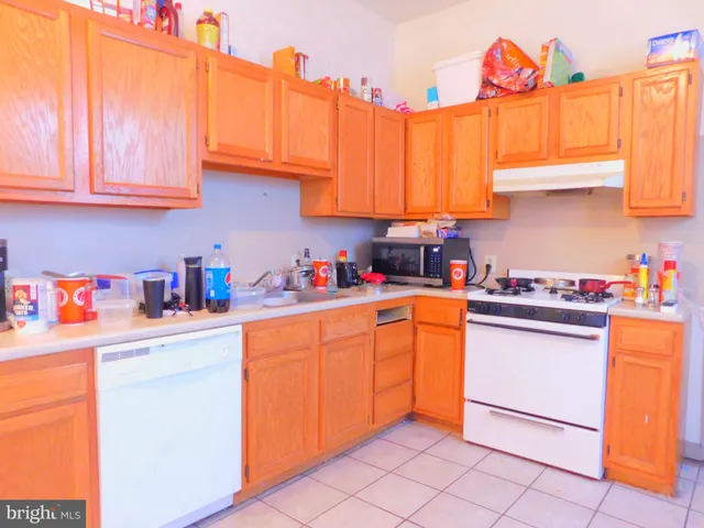 $2,695 | 2142 North Carlisle Street, Philadelphia, PA 19121