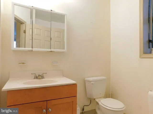 $2,600 | 2142 North Carlisle Street, Philadelphia, PA 19121