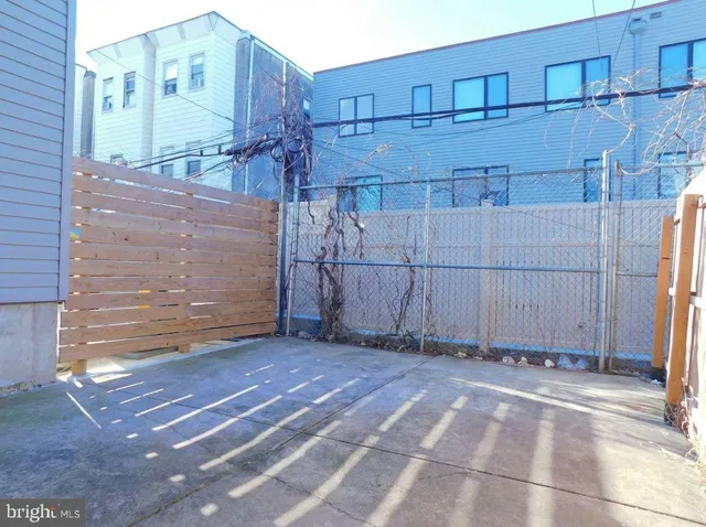 $2,600 | 2142 North Carlisle Street, Philadelphia, PA 19121