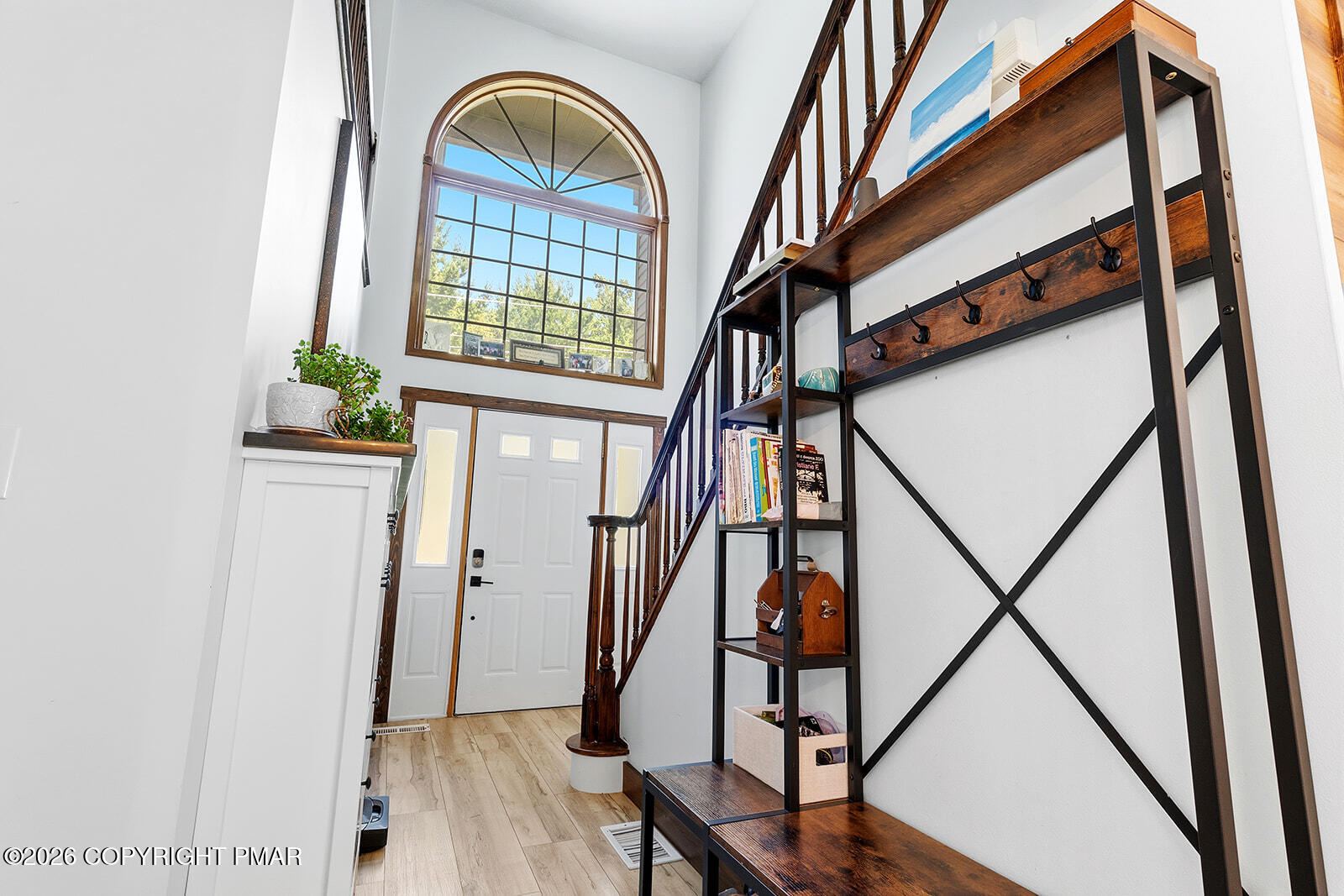 4864 Pine Ridge Drive West Bushkill, PA 18324 - Photo 6 of 62 Foyer