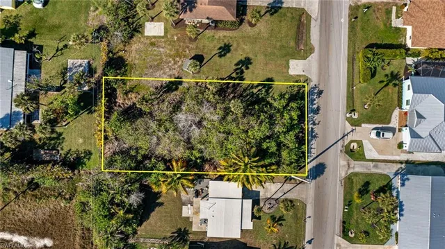 $299,999 | Danford Street, Naples, FL 34112