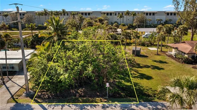 $299,999 | Danford Street, Naples, FL 34112