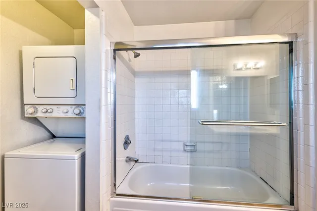 $1,050 | 587 Sellers Place, Henderson, NV 89011