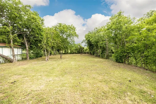 a view of outdoor space and yard