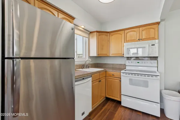 $5,500 | 1382 Ocean Avenue, Unit 9A, Sea Bright, NJ 07760