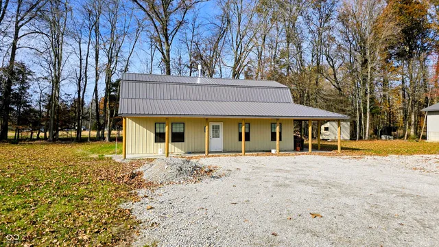 $329,000 | 14750 West Blake Road, Deputy, IN 47230