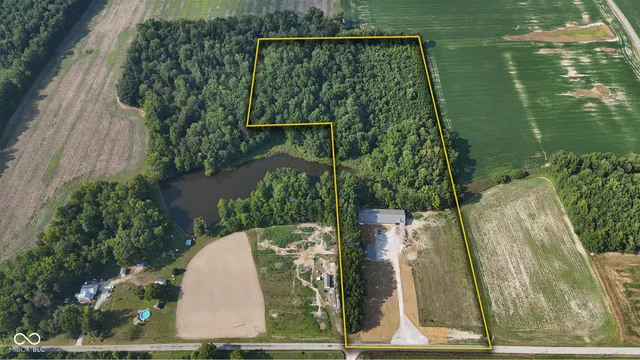 $329,000 | 14750 West Blake Road, Deputy, IN 47230