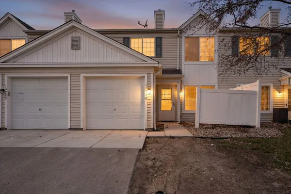 $199,900 | 14748 Excelsior Lane, Unit 10, Apple Valley, MN 55124