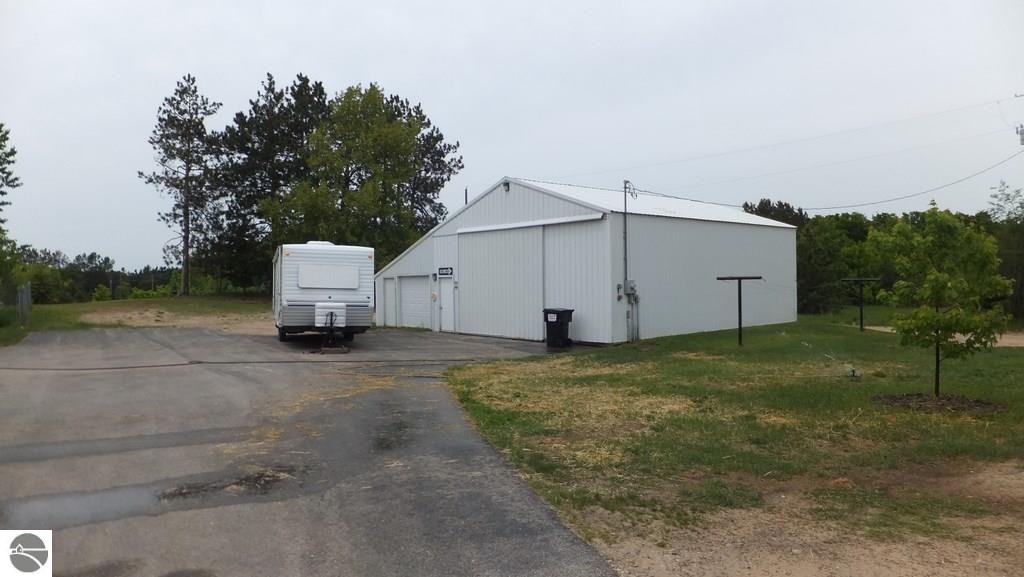 15200 Stanley Road Beulah, MI 49617 - Photo 32 of 45 1786045-31.JPG