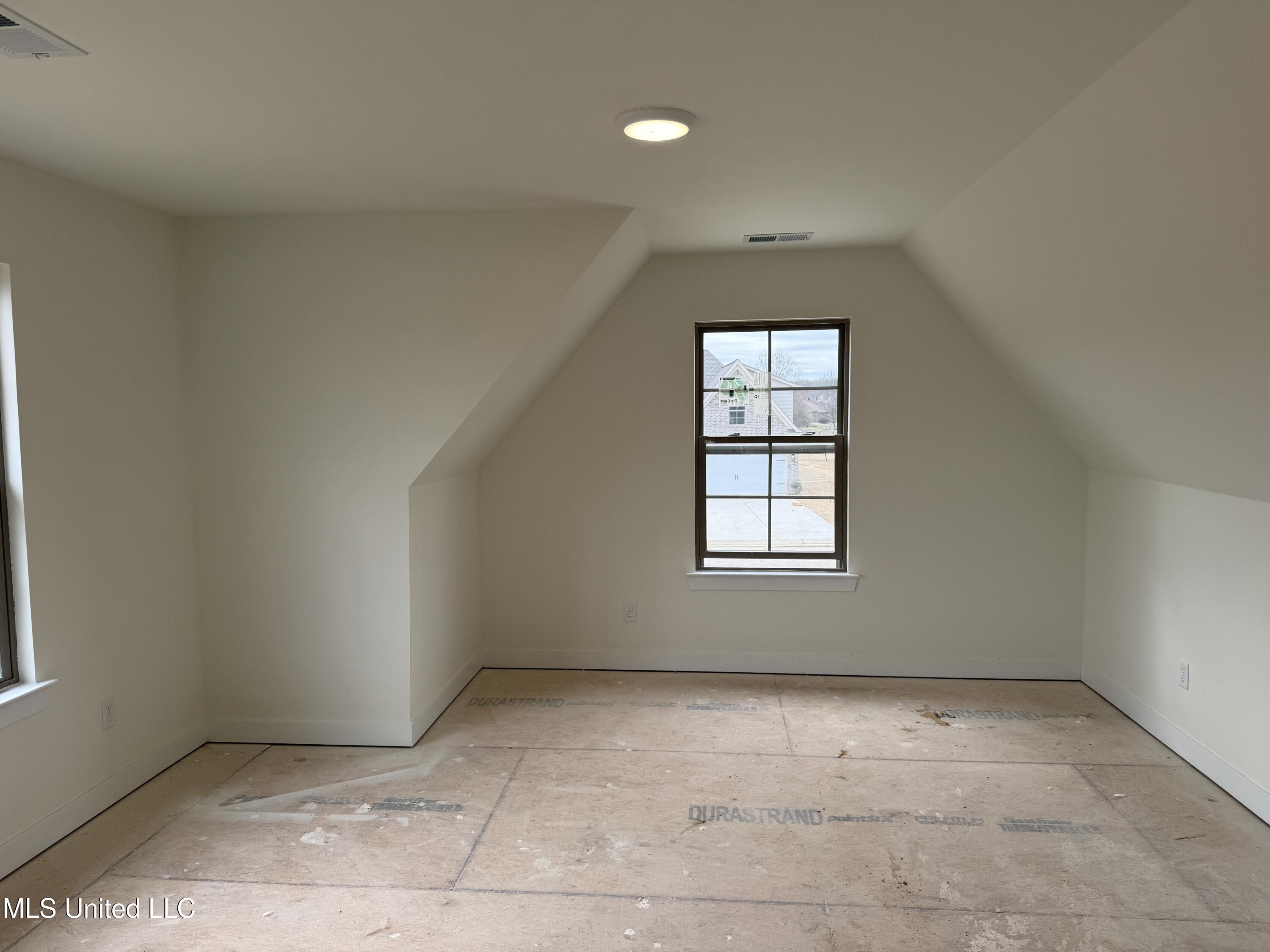 6588 Boxley Pointe, Unit POINTE Walls, MS 38680 - Photo 15 of 15 Bedroom - upstairs
