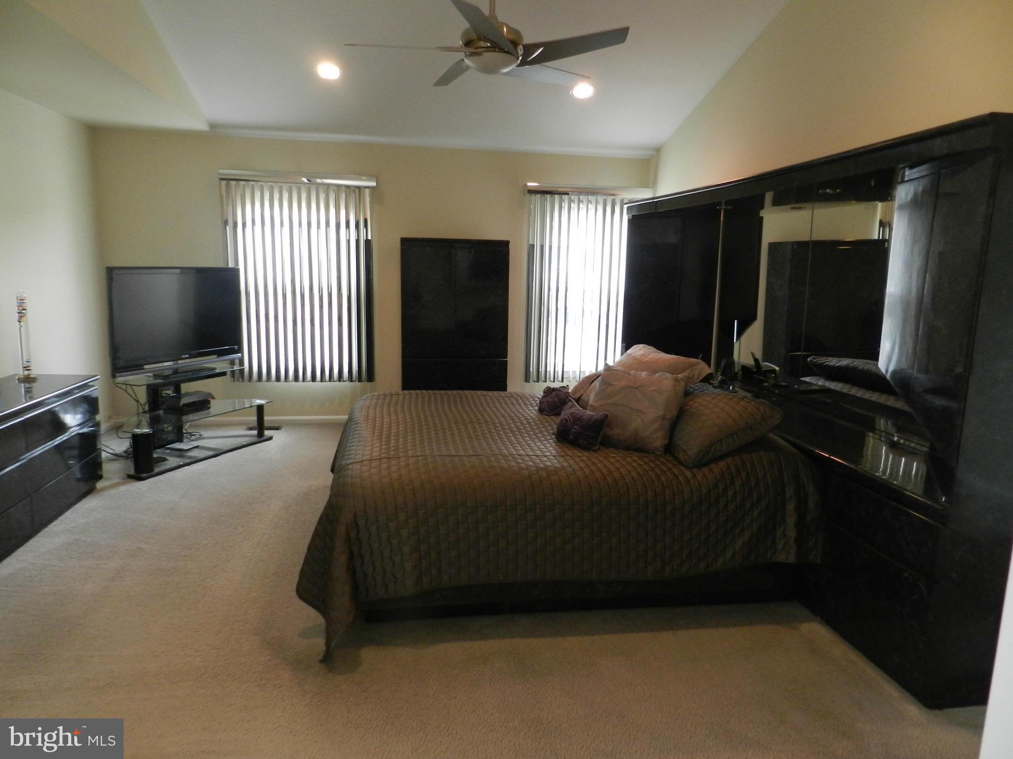 14440 Stonebridge View Drive North Potomac, MD 20878 - Photo 13 of 28 Bedroom (Master)