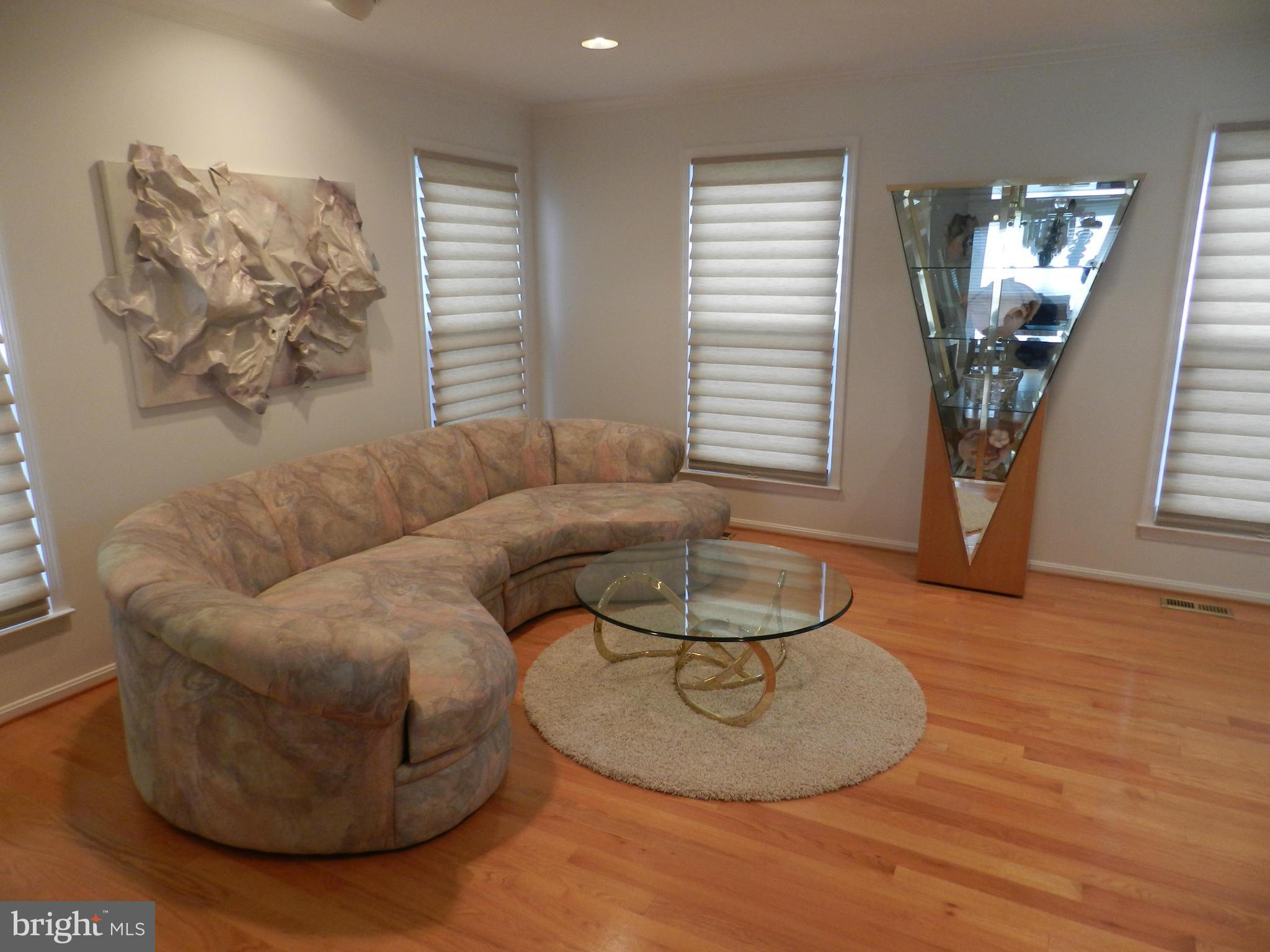 14440 Stonebridge View Drive North Potomac, MD 20878 - Photo 10 of 28 Living Room