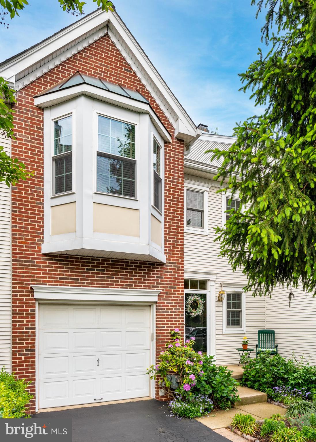 104 Lemonton Way Wayne, PA 19087 - Photo 2 of 21 Gallery Image 2