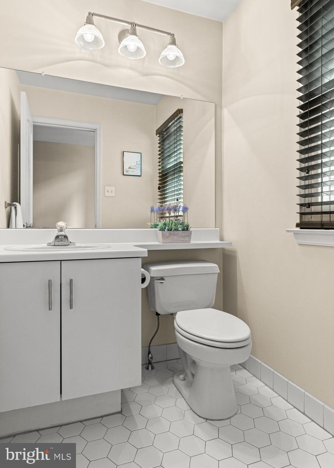 104 Lemonton Way Wayne, PA 19087 - Photo 5 of 21 Gallery Image 5