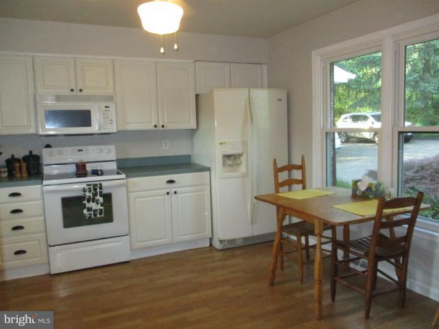 14102 Baldwin Mill Road Baldwin, MD 21013 - Photo 11 of 21 eat in kitchen