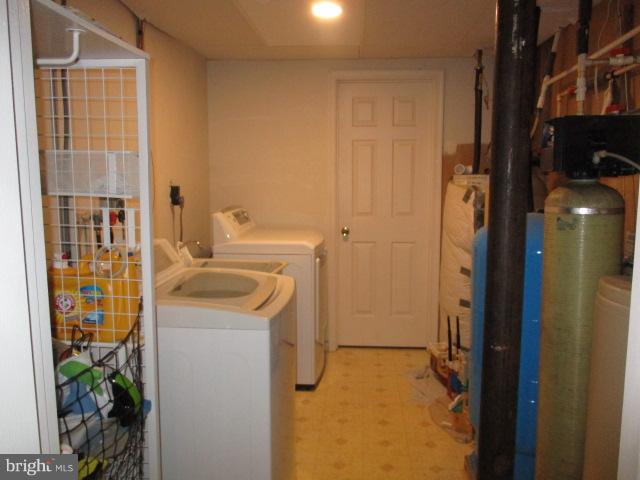 14102 Baldwin Mill Road Baldwin, MD 21013 - Photo 19 of 21 Laundry room, utility room opens to bathroom