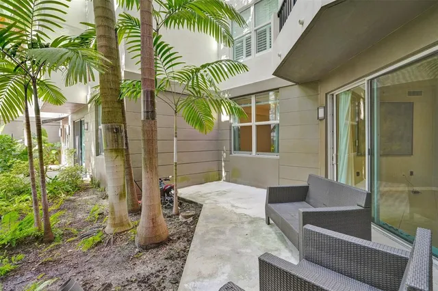 a view of outdoor space yard and porch