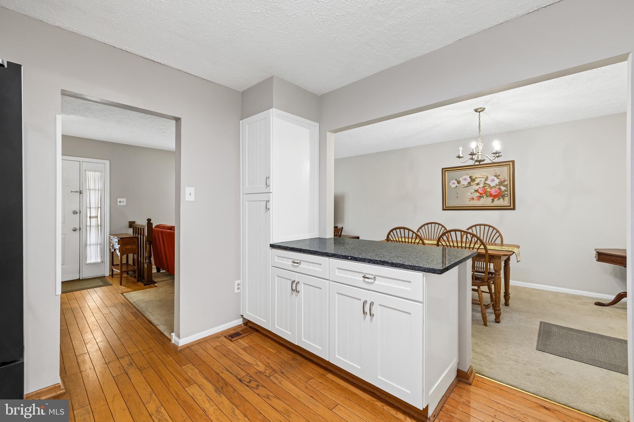 7040 Johnnycake Road Baltimore, MD 21228 - Photo 11 of 31