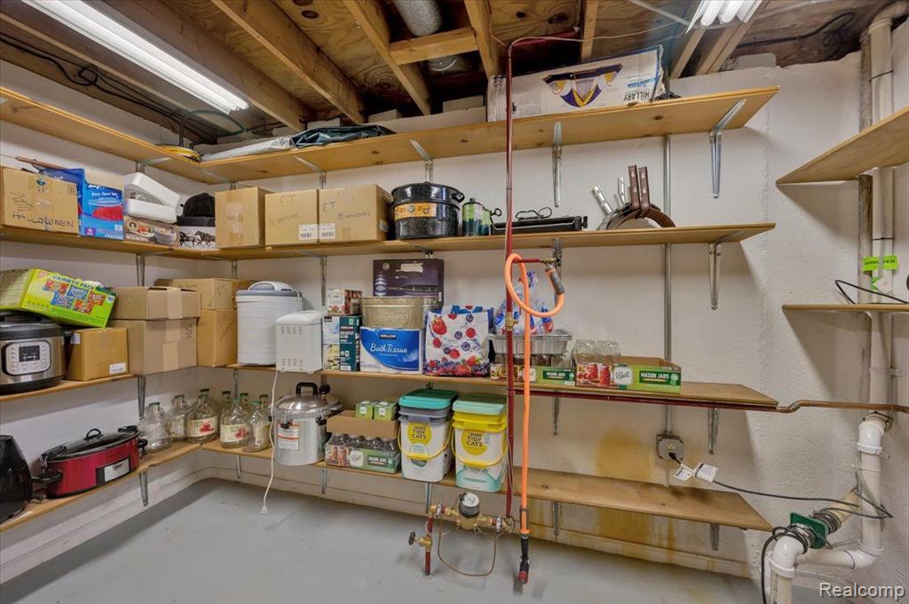 38855 Union Lake Road Clinton Township, MI 48036 - Photo 18 of 27 Gallery Image 18