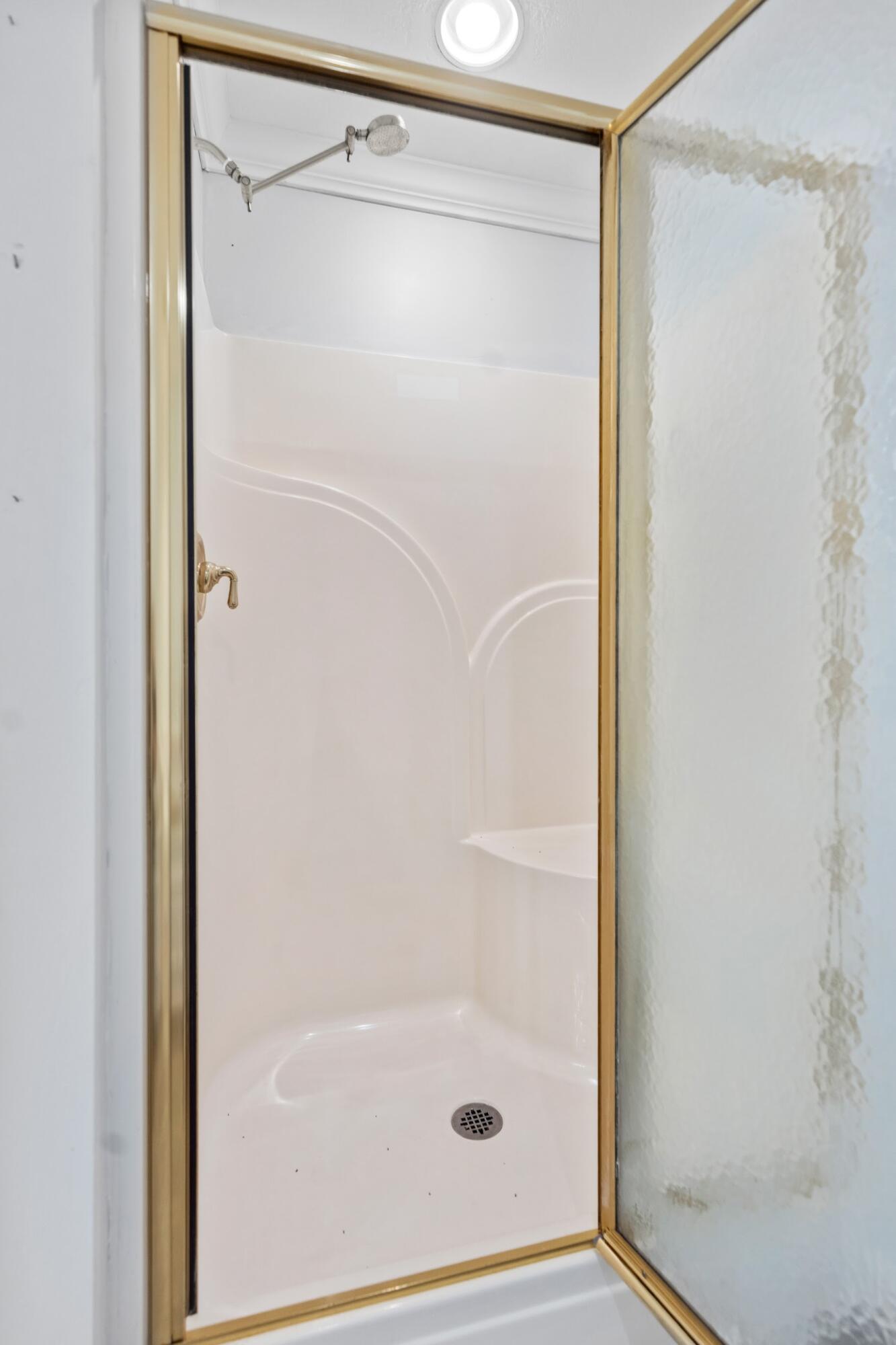 668 Westview Road Chattanooga, TN 37415 - Photo 20 of 36 WV 25