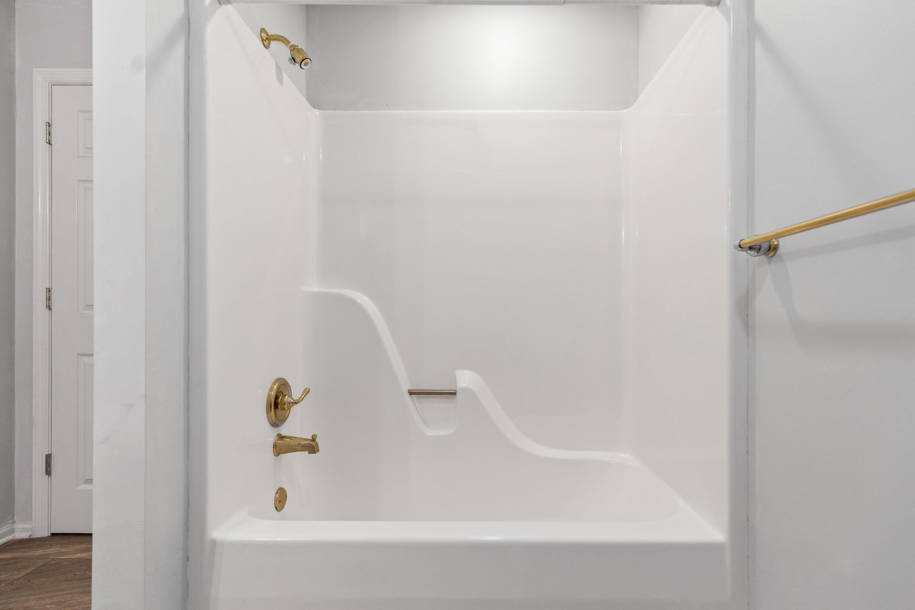 668 Westview Road Chattanooga, TN 37415 - Photo 27 of 36 WV 32