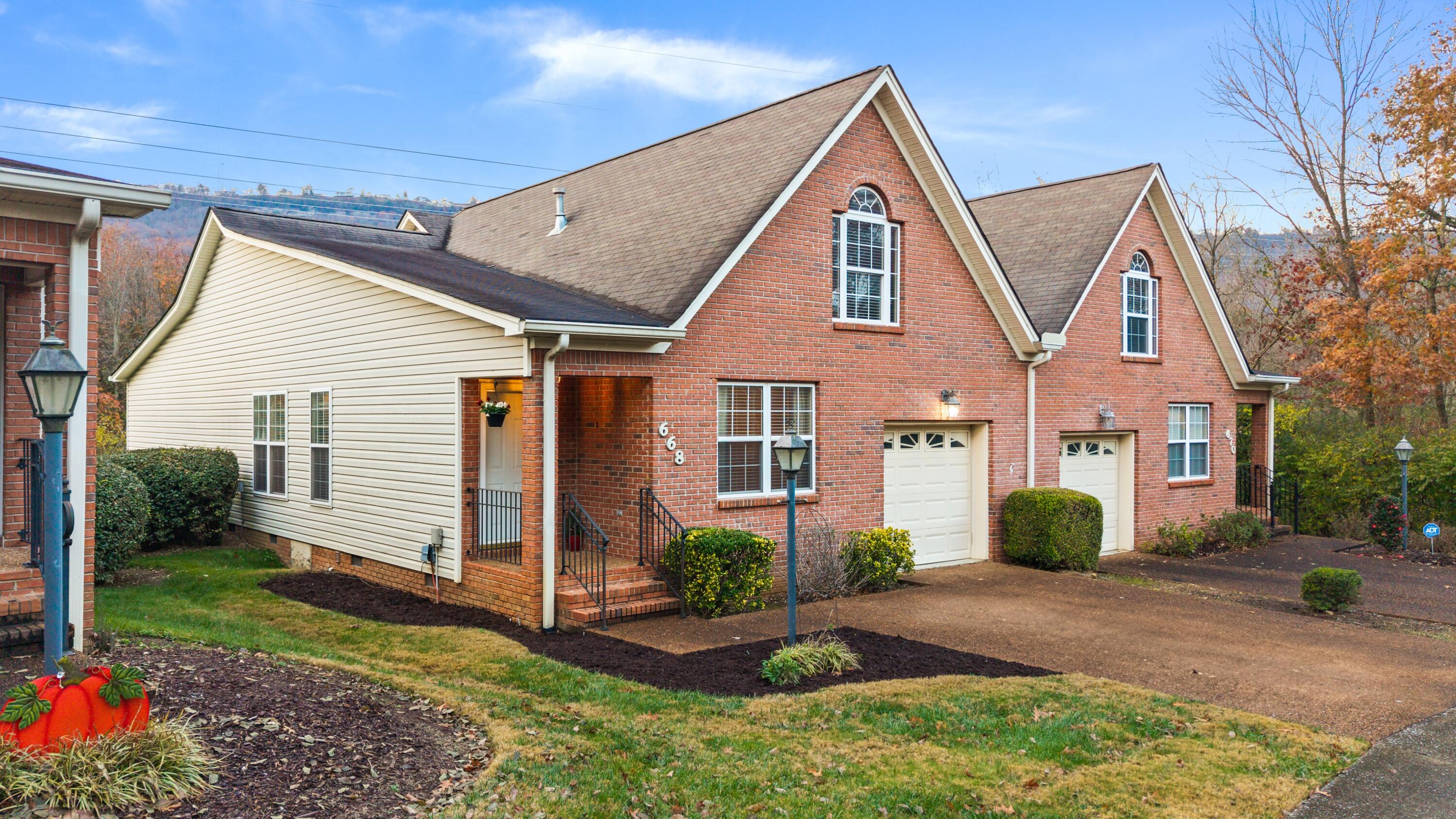 668 Westview Road Chattanooga, TN 37415 - Photo 6 of 36 WV 5