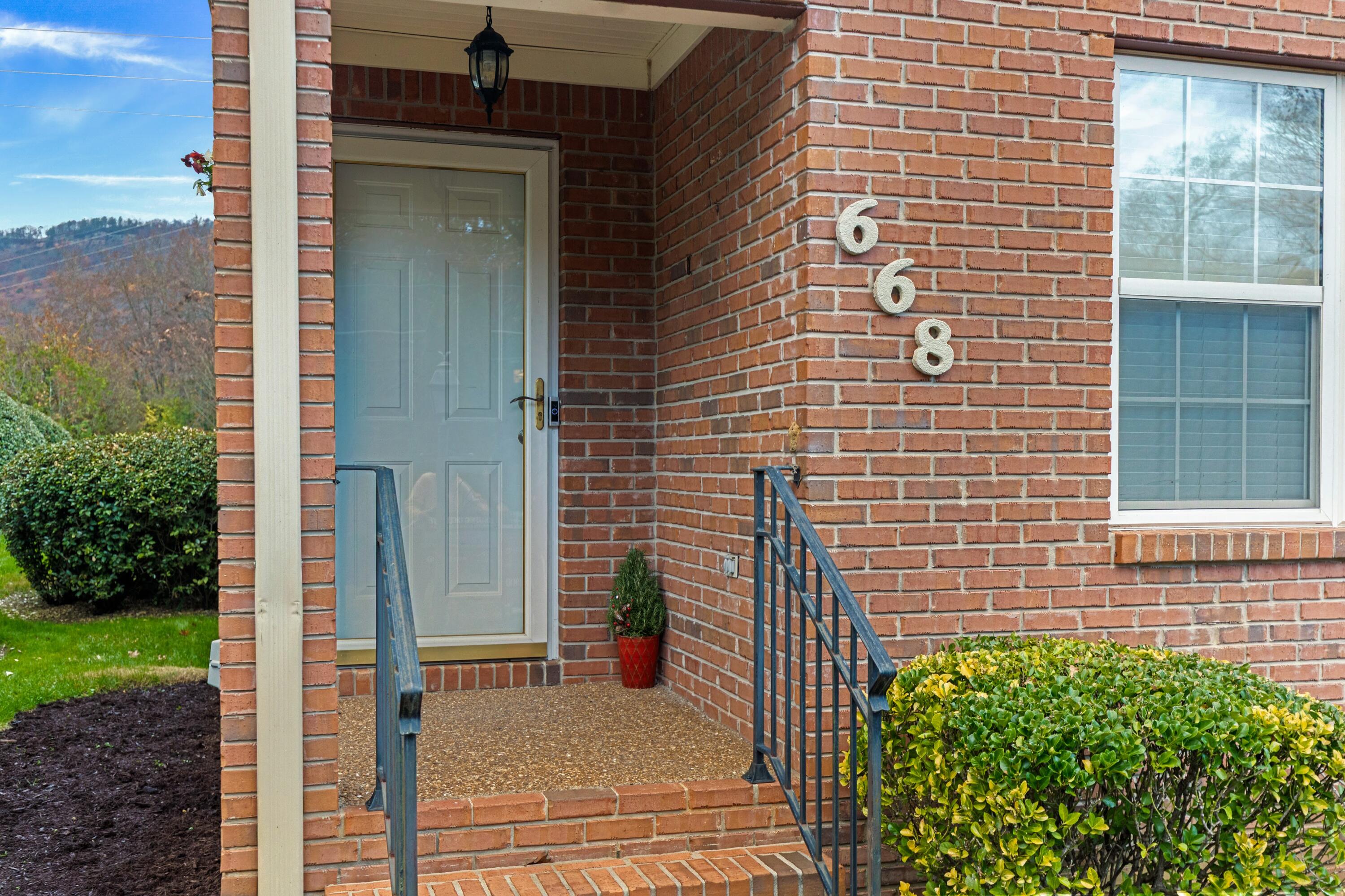 668 Westview Road Chattanooga, TN 37415 - Photo 8 of 36 WV 7