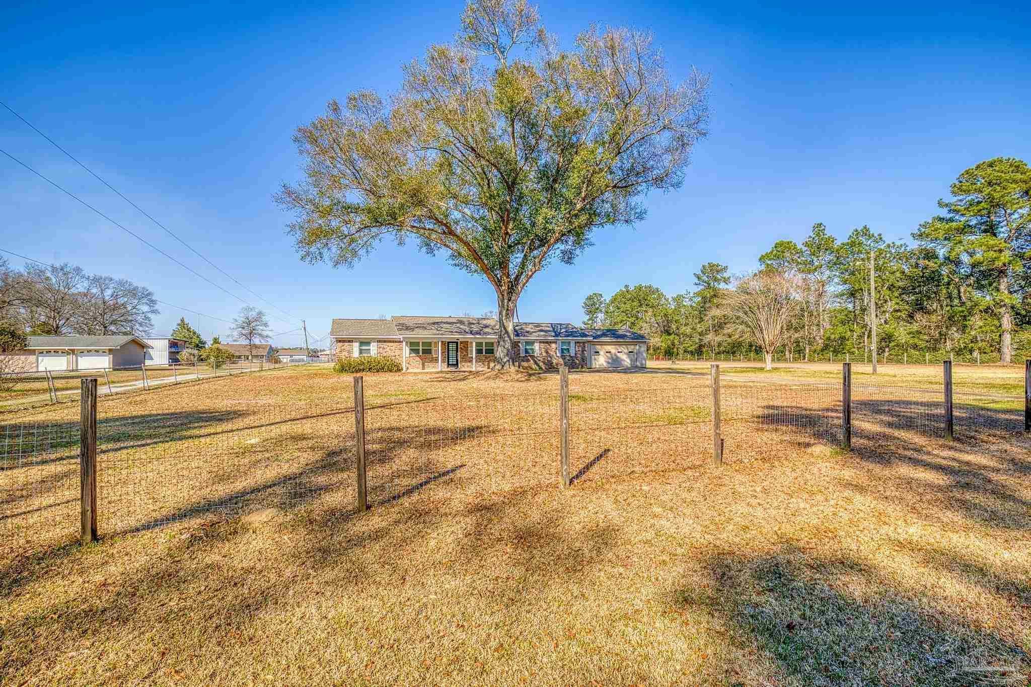 5580 Frank Reeder Road Pensacola, FL 32526 - Photo 4 of 42 Gallery Image 4
