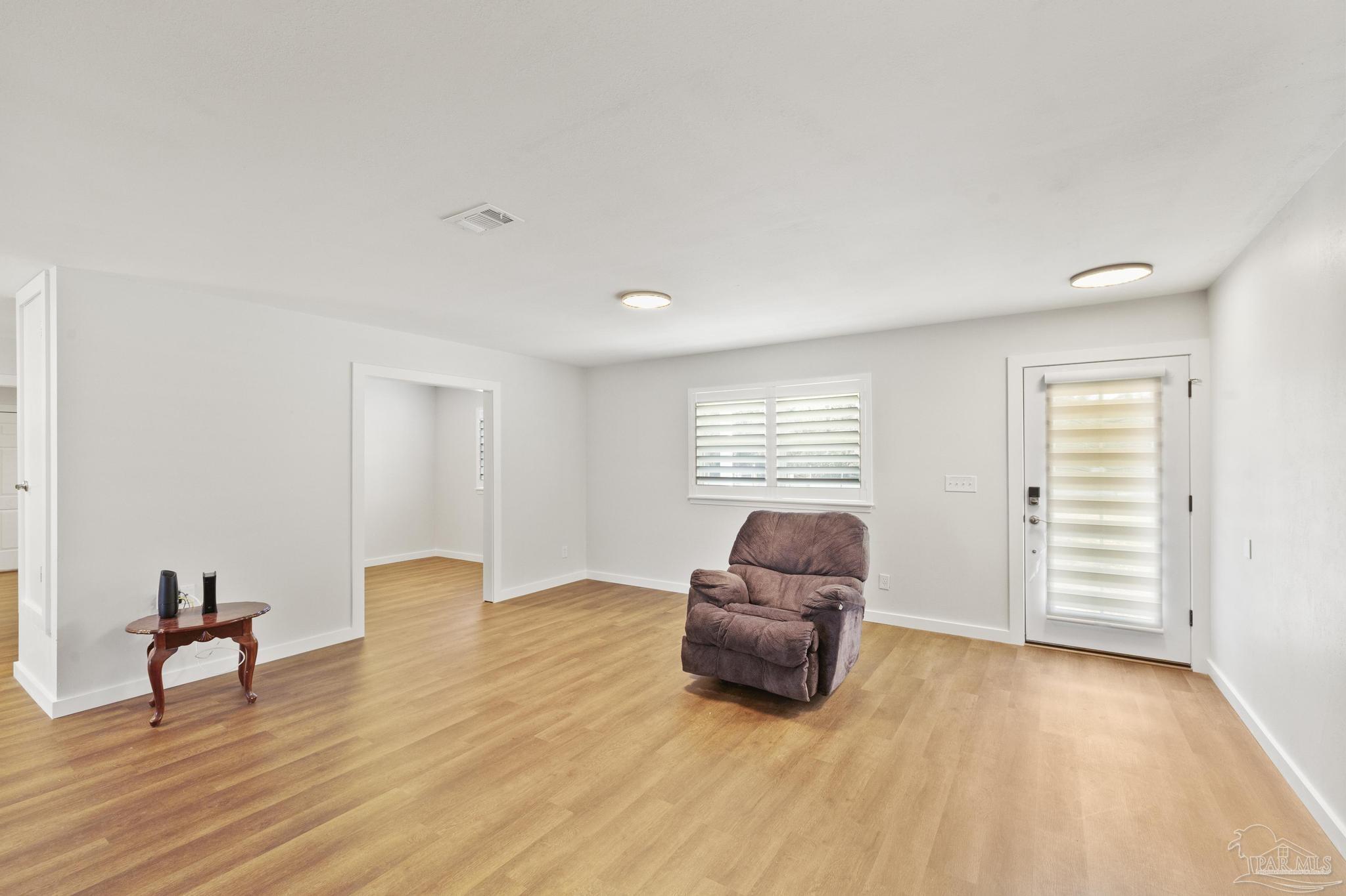 5580 Frank Reeder Road Pensacola, FL 32526 - Photo 7 of 42 Gallery Image 7