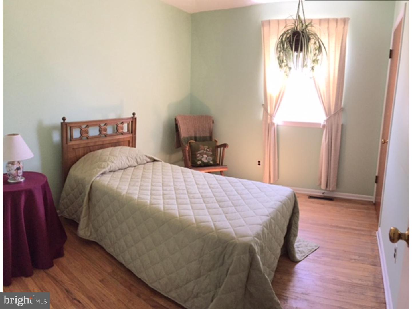 2053 Andover Road Cinnaminson, NJ 08077 - Photo 15 of 21 Bedroom 3