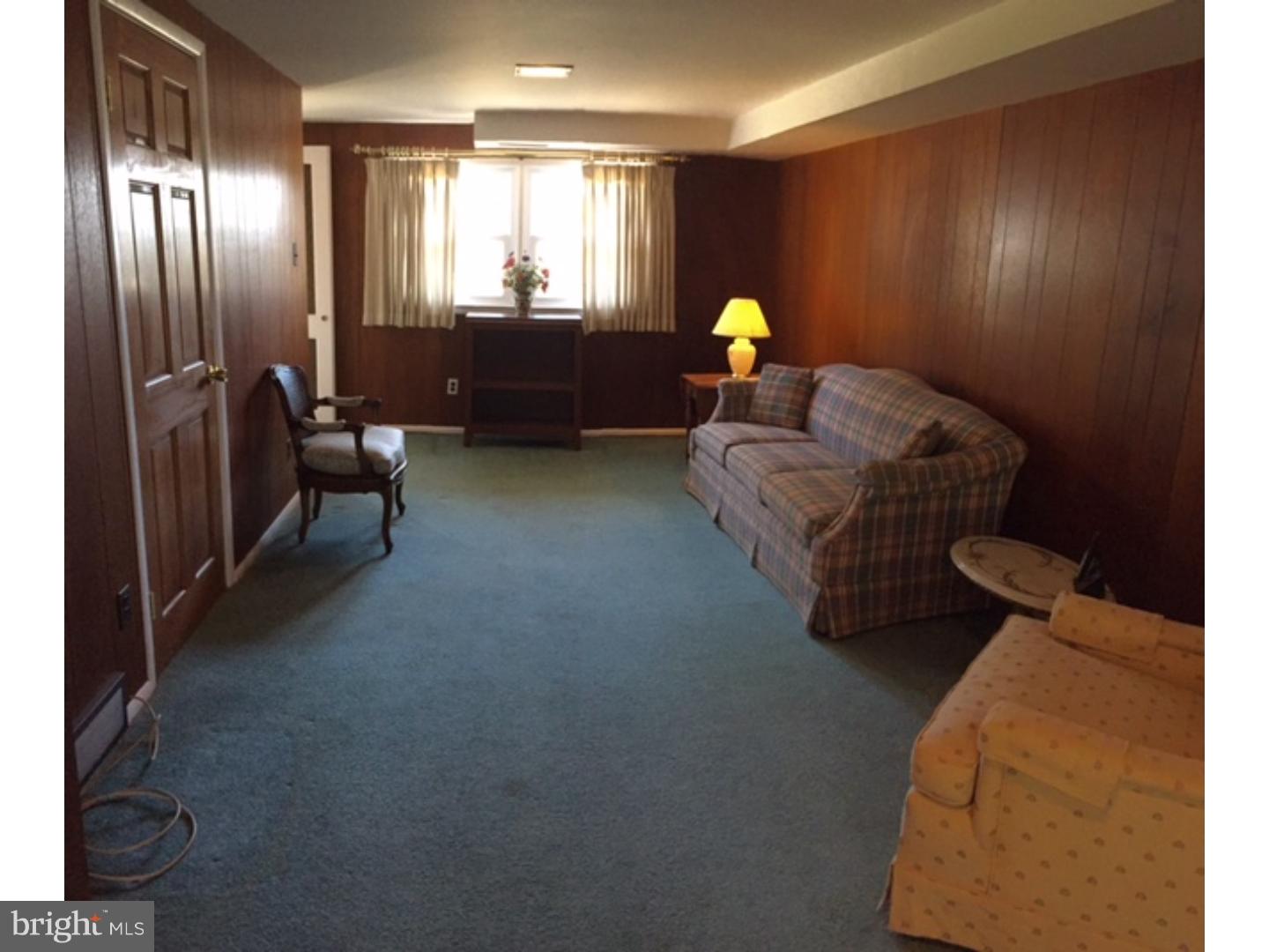 2053 Andover Road Cinnaminson, NJ 08077 - Photo 16 of 21 Family Room