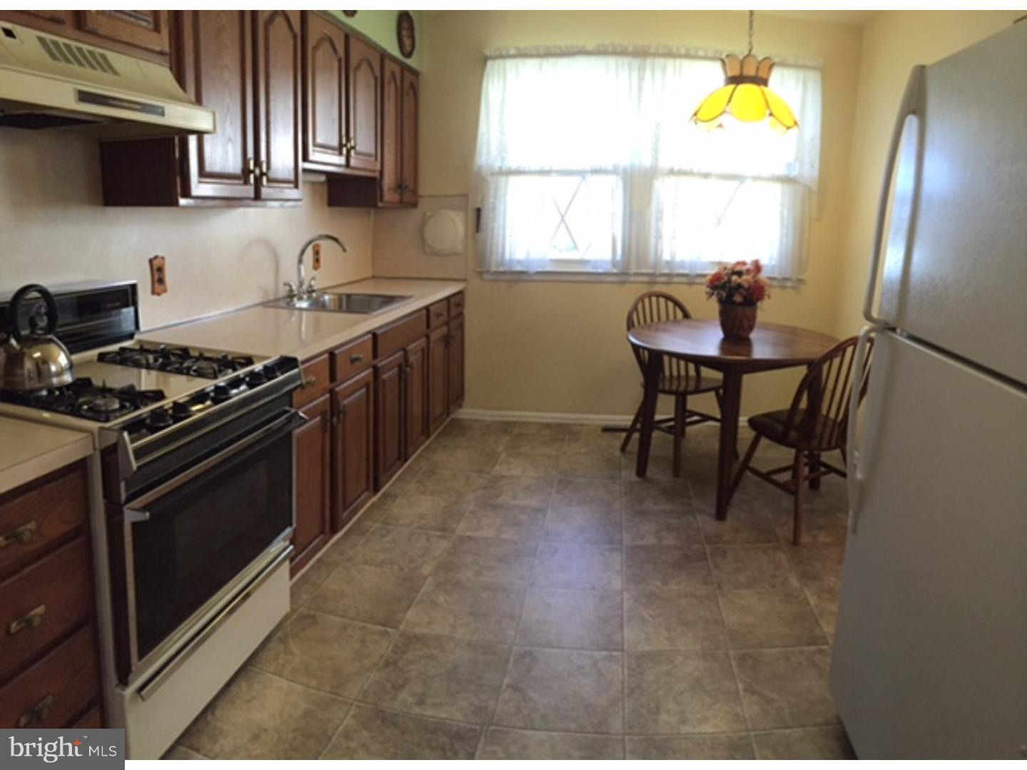 2053 Andover Road Cinnaminson, NJ 08077 - Photo 5 of 21 Kitchen