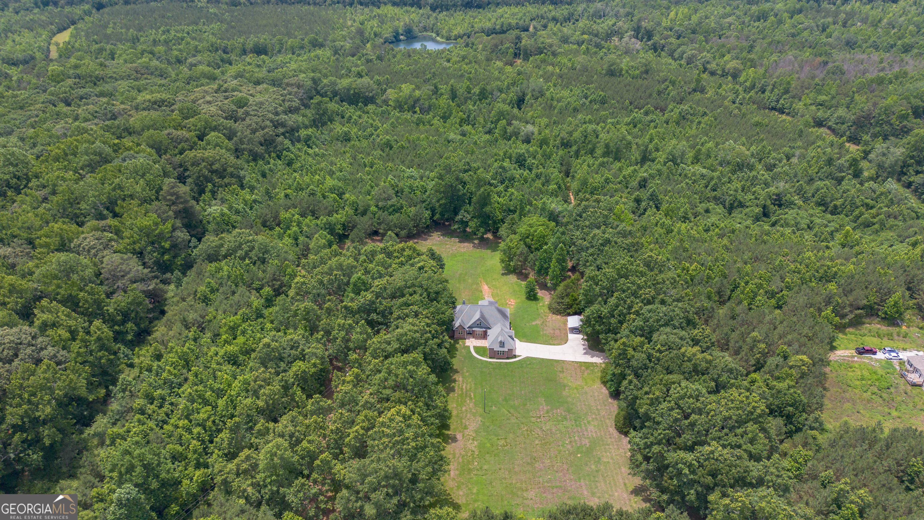 289 Barnes Road Waco, GA 30182 - Photo 2 of 50