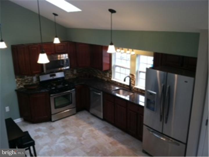 391 Jackson Road Mantua, NJ 08051 - Photo 2 of 18