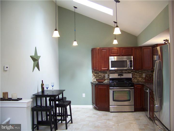 391 Jackson Road Mantua, NJ 08051 - Photo 4 of 18